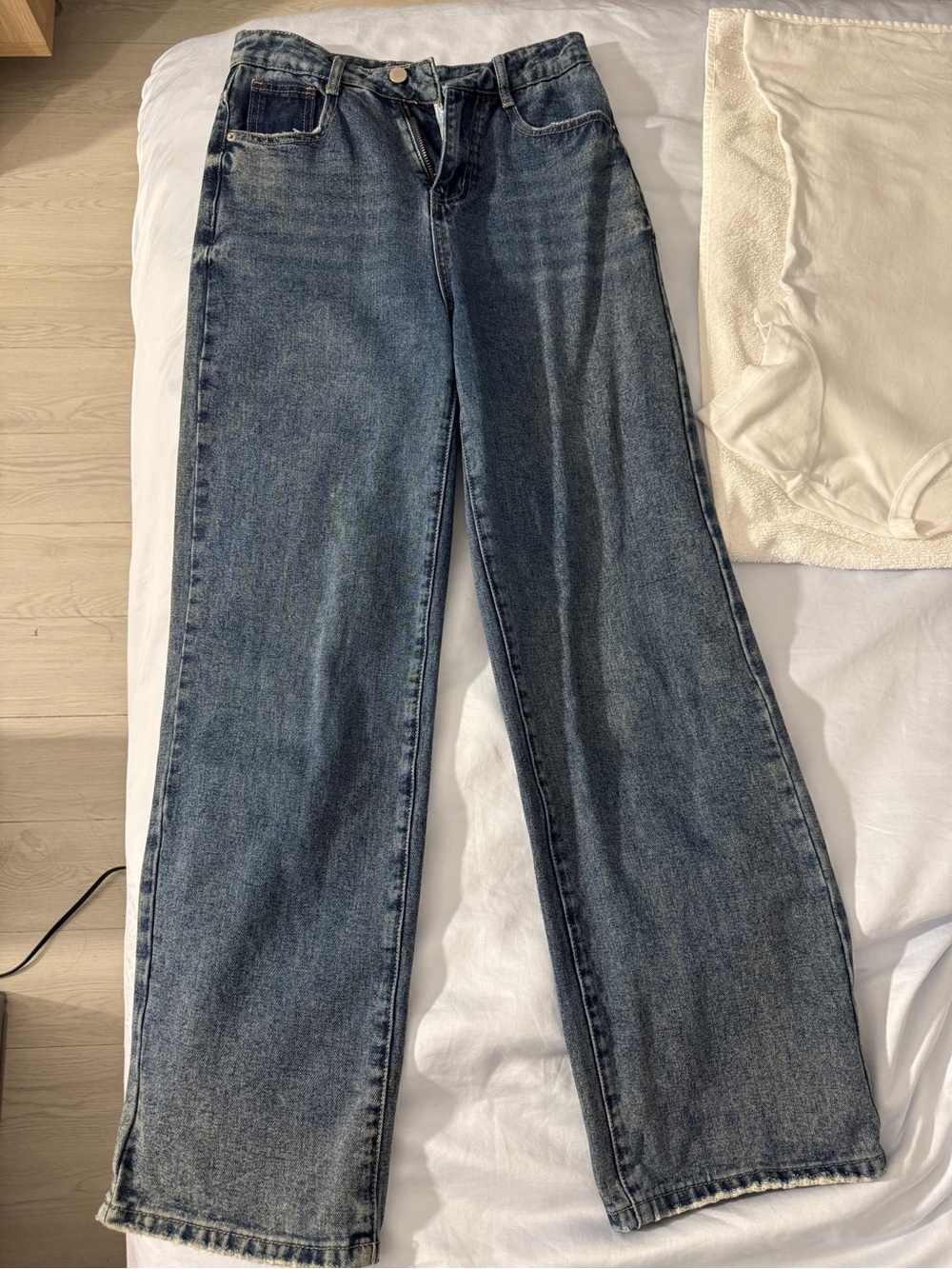 Commense Classic High-Rise Straight Leg Jeans - Vintage Blue